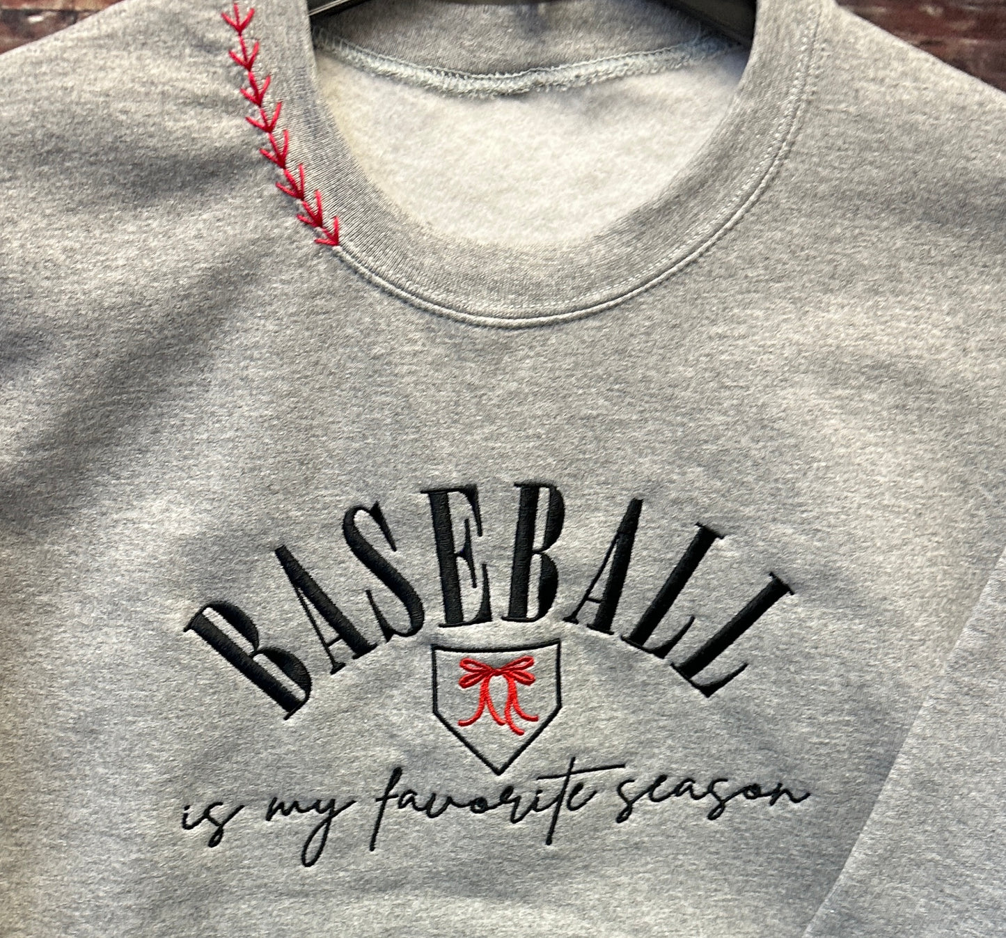 Baseball Gildan Sweatshirt